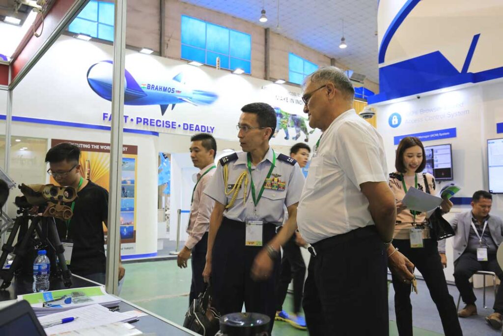 TRIỂN LÃM HOMELAND SECURITY EXPO 2018 – TECOTEC GROUP TRÌNH DIỄN DÀN KHÍ TÀI QUANG ĐIỆN TỬ QUÂN SỰ CỦA SAFRAN