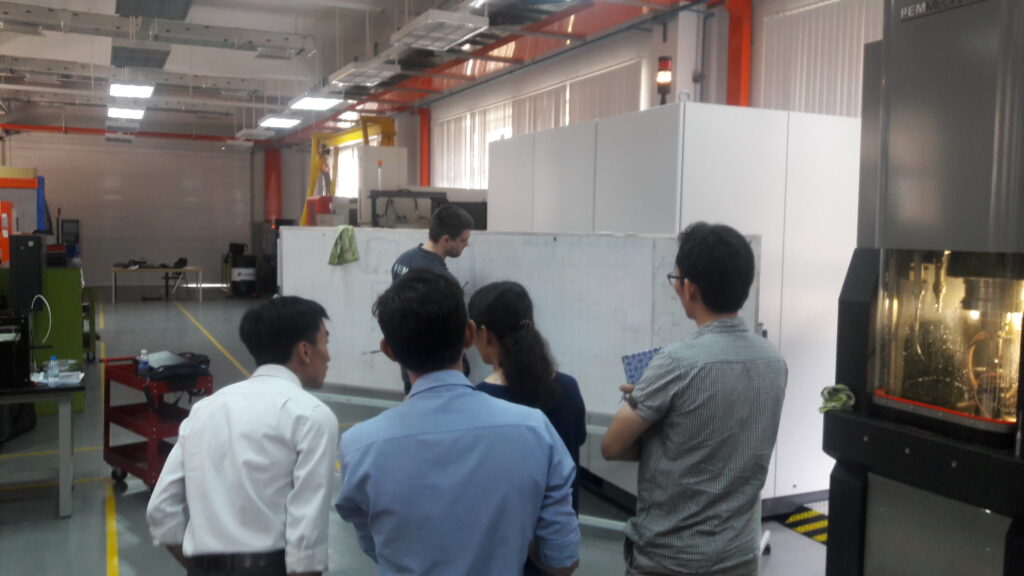 Đào tạo và nghiệm thu Hệ thống gia công điện hóa chính xác PEM600 – Hệ thống đầu tiên trên toàn Việt Nam tại Trường Đại học Việt Đức.