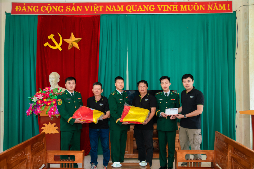 Kết nối thế hệ vùng biên: TECOTEC đồng hành cùng người lính “gác cổng, nuôi mầm” tại nóc nhà tổ quốc