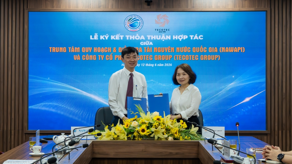 Ký kết Biên bản ghi nhớ hợp tác về ứng dụng công nghệ và chuyển đổi số ngành tài nguyên nước.
